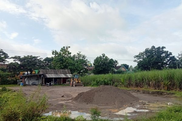 Menolak Pindah, Masa Sewa Sudah Habis Pengusaha Depo Pasir Tantang Pemdes Tamanrejo